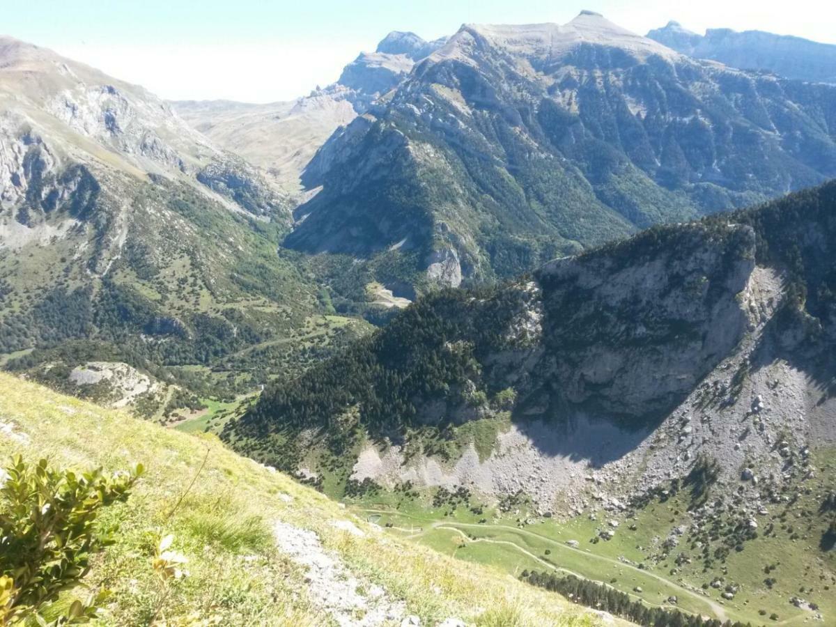 Apartamento en las montañas del pirineo aragonés en Alquiler Altruista Villanúa Exterior foto