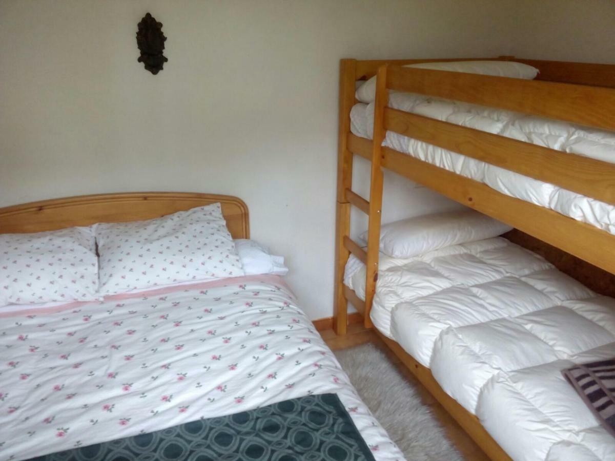 Apartamento en las montañas del pirineo aragonés en Alquiler Altruista Villanúa Exterior foto